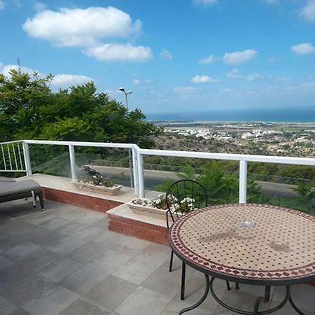 Boutique Apartment "Facing The Sea" Haifa Exteriör bild