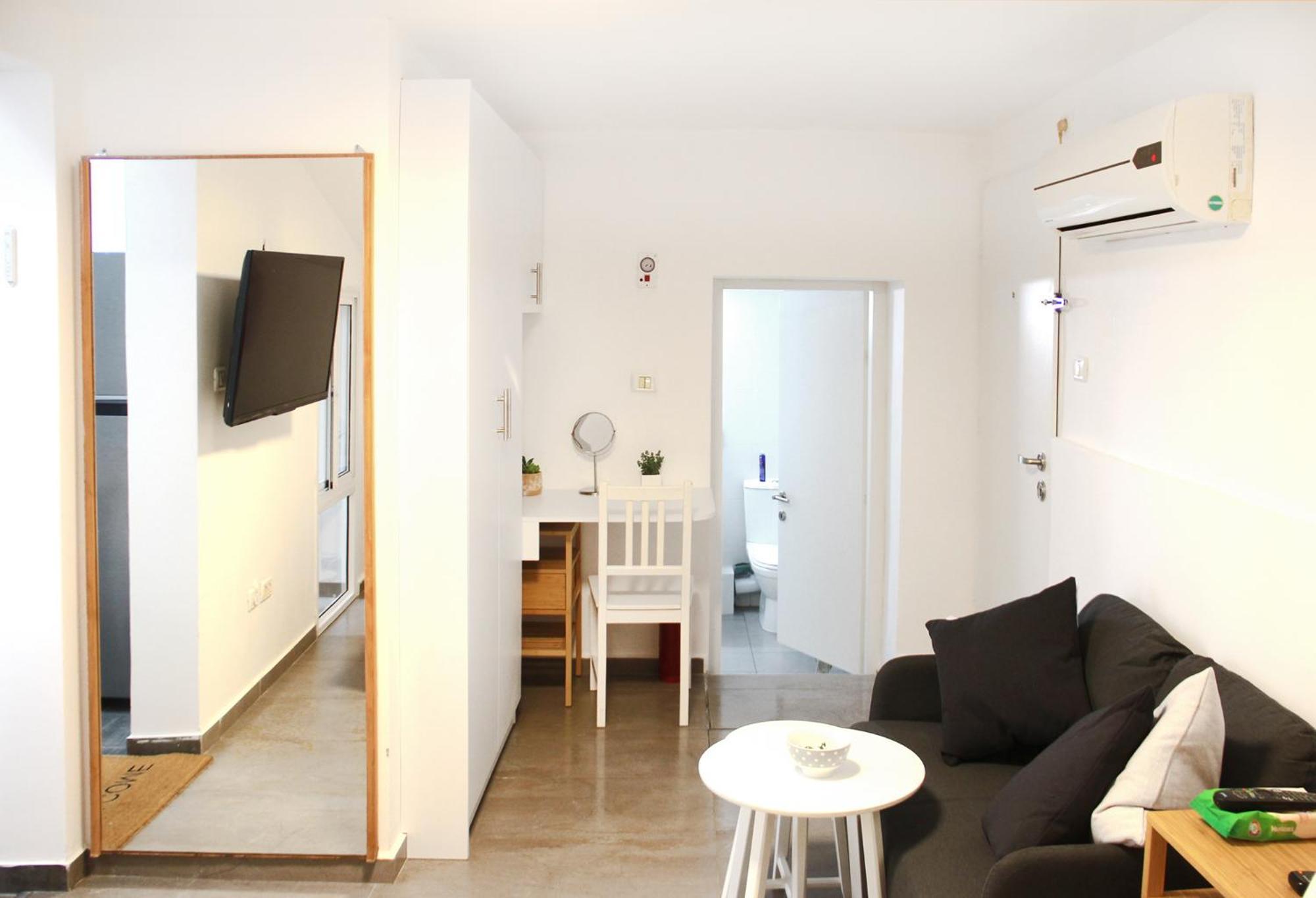 Boutique Apartment "Facing The Sea" Haifa Rum bild