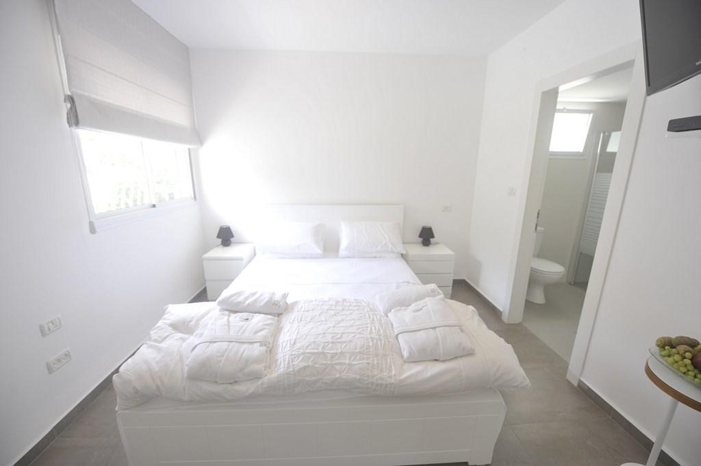 Boutique Apartment "Facing The Sea" Haifa Exteriör bild