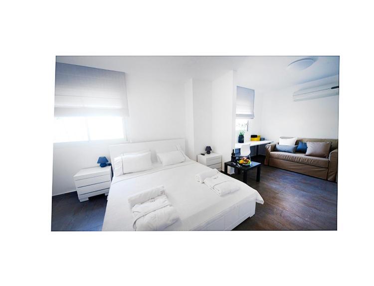 Boutique Apartment "Facing The Sea" Haifa Exteriör bild